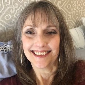 Meet your Posher, Janet